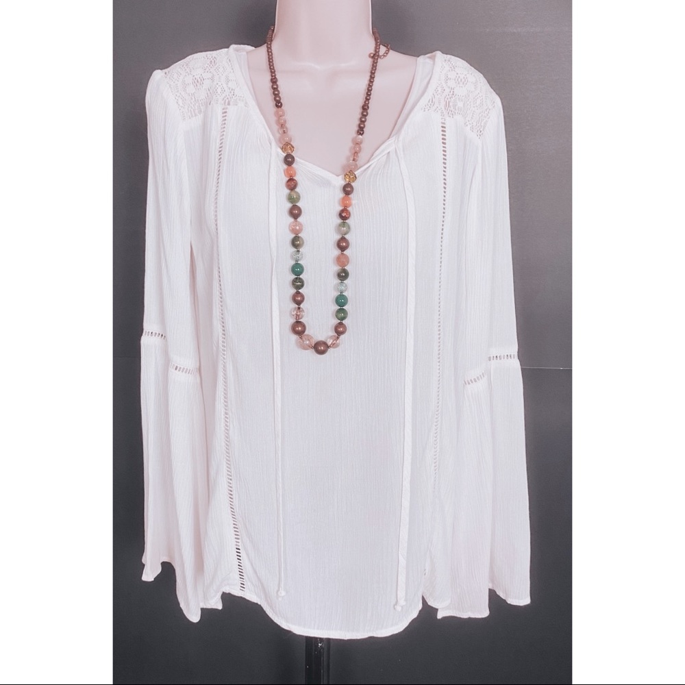NWT  White Peasant Blouse With Bell Sleeves    Sz S